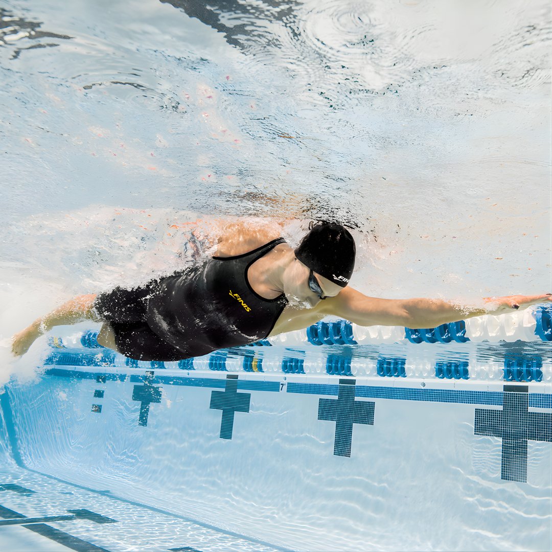 Traje de Natacion FINIS Kneeskin Fuse Certificado FINA
